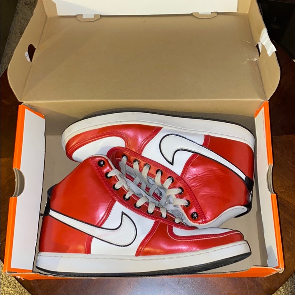 Nike Air Red Chrome - Picture 1 of 1